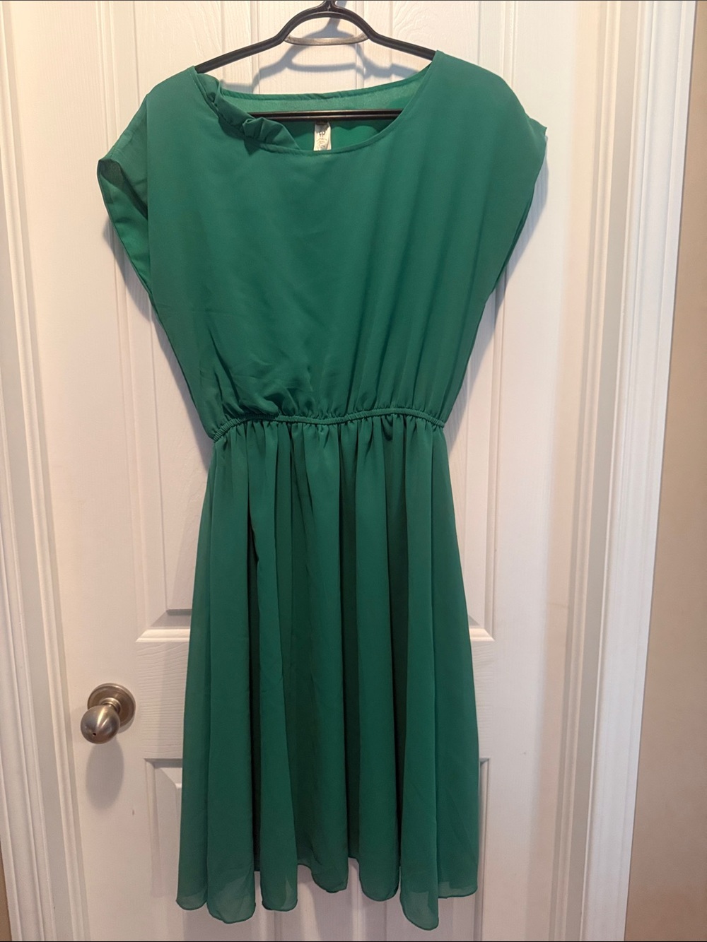 Emerald Green Midi Chiffon Dress with Elastic Waist